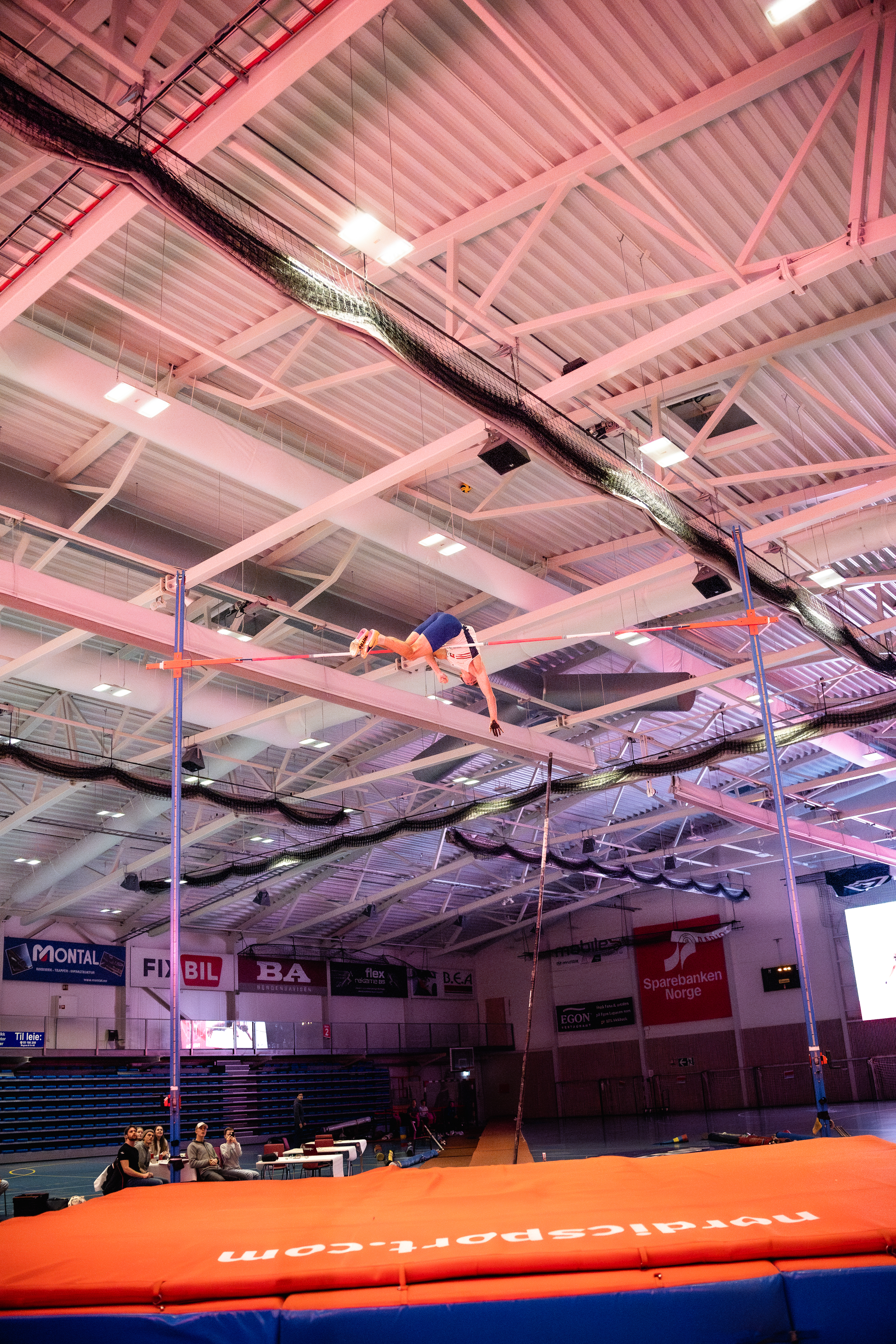 Competition — bar clearance